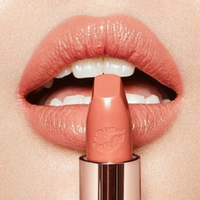 Charlotte Tilbury - Hot Lips 2 Lipstick - Angel Alessandra.