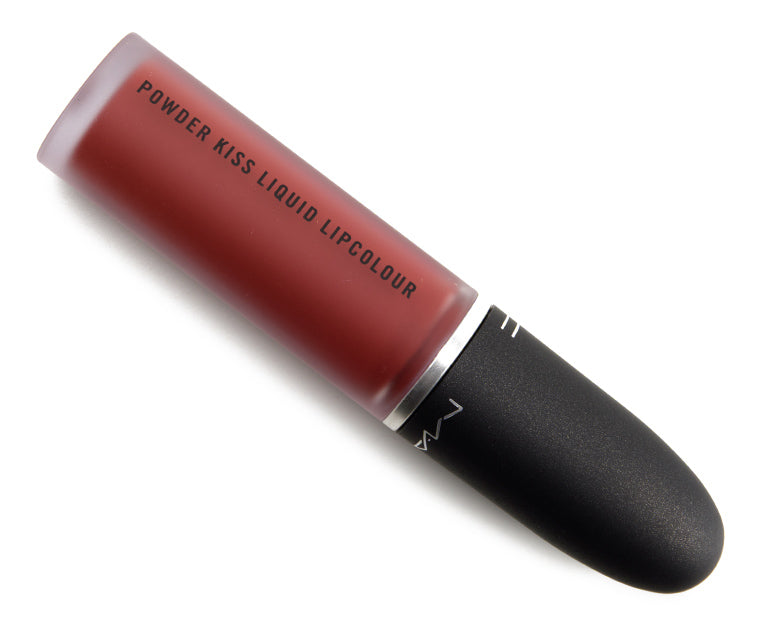 MAC POWDER KISS LIQUID LIPCOLOUR. MARRAKESH-MERE
Intense orange brown.