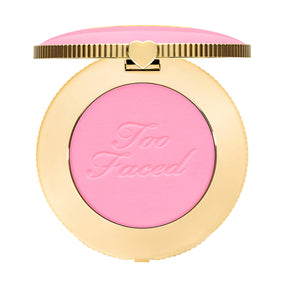 Cloud Crush Blurring Blush
Velvety Second-Skin Powder Formula. Cool Soft Pink
Smells like Tropical Beach