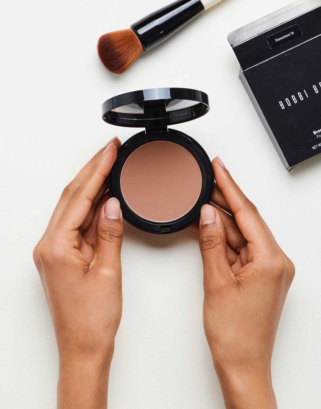 Bobbi Brown Bronzing Pressed Powder Bronzer in Stonestreet #16